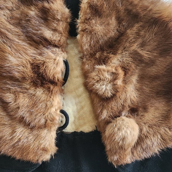 Vintage Beaver Fur and Wool Shall - Picture 4 of 8